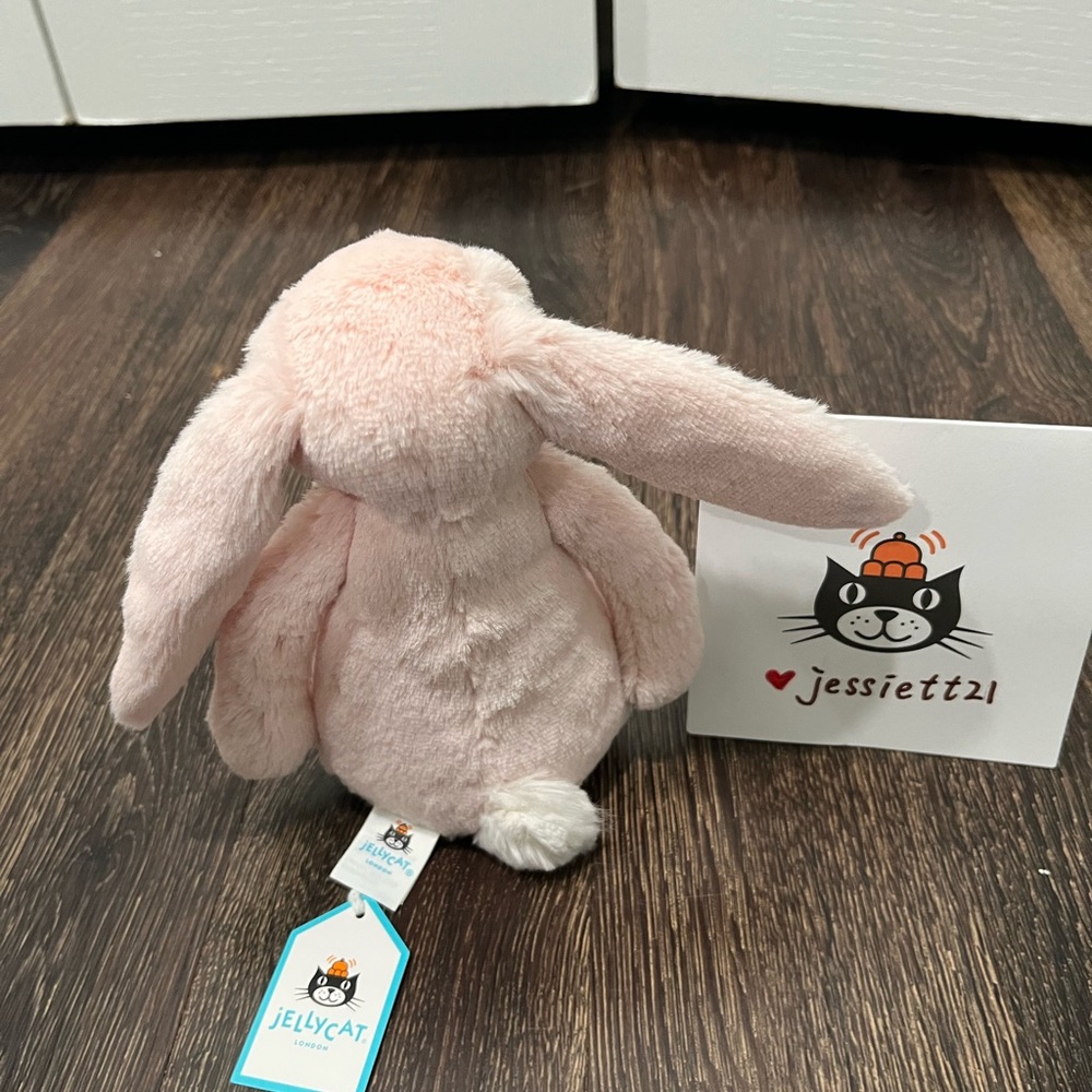 Jellycat Blossom Blush Bunny 'Cherry' SMALL 
100%Authentic NWT US SHIP - Picture 3 of 5